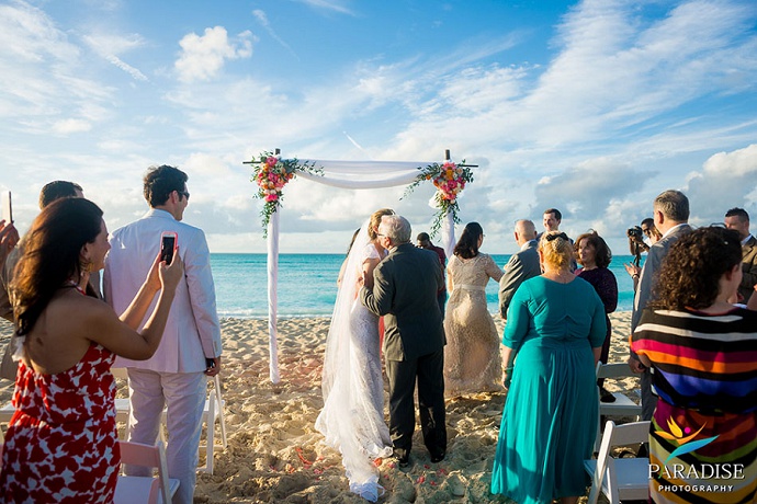 Wedding At The Amazing Grace Villa Gerta Gabriel Wedding At The Amazing Grace Villa Turks And Caicos Tropical Dmc